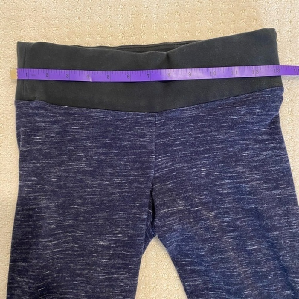 Women’s PINK Yoga Pants/Leggings by Victoria Secret - Picture 6 of 7